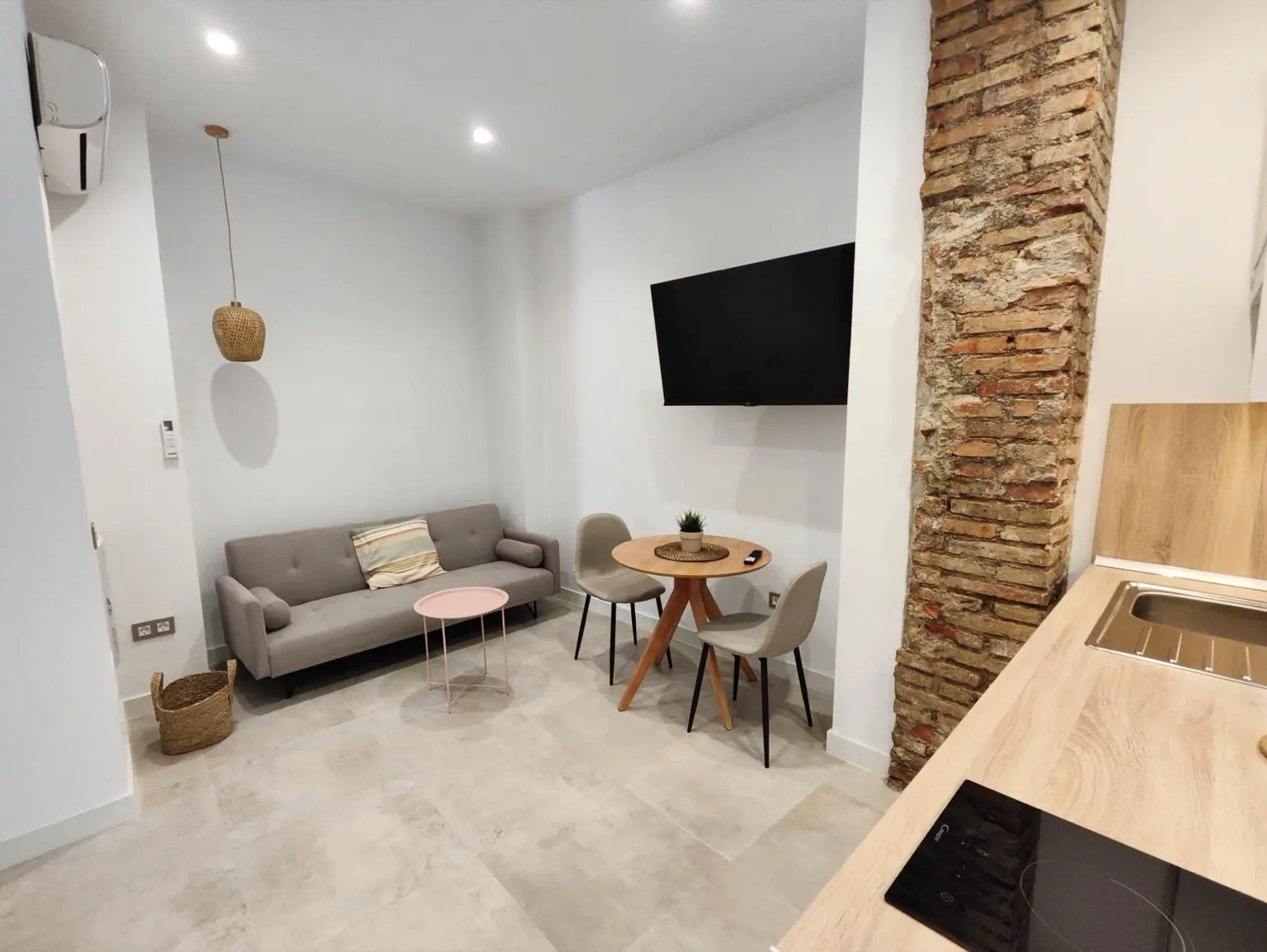 Z02: Salón comedor Cocina
